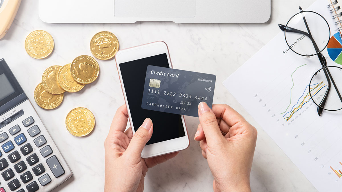 Smart Spending to Save on Transaction Fees